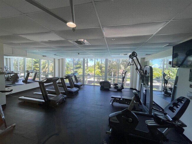 Building Photo - 3500 Coral Wy