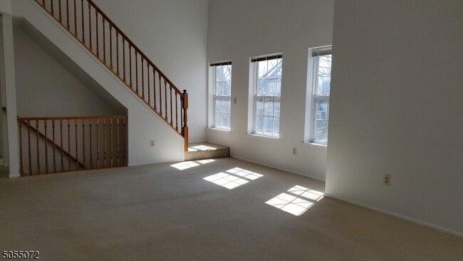 Building Photo - 1305 Paddington Rd