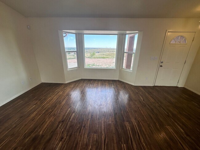 Building Photo - Beautiful 4-bedroom 3-bathroom Home on 5 Acres with Mountain Views!!!