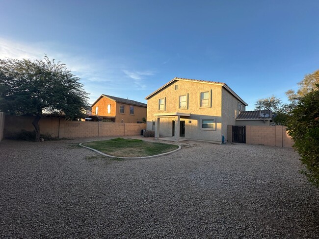 Building Photo - San Tan Valley, 4 bed, 2.5 bath, huge loft...