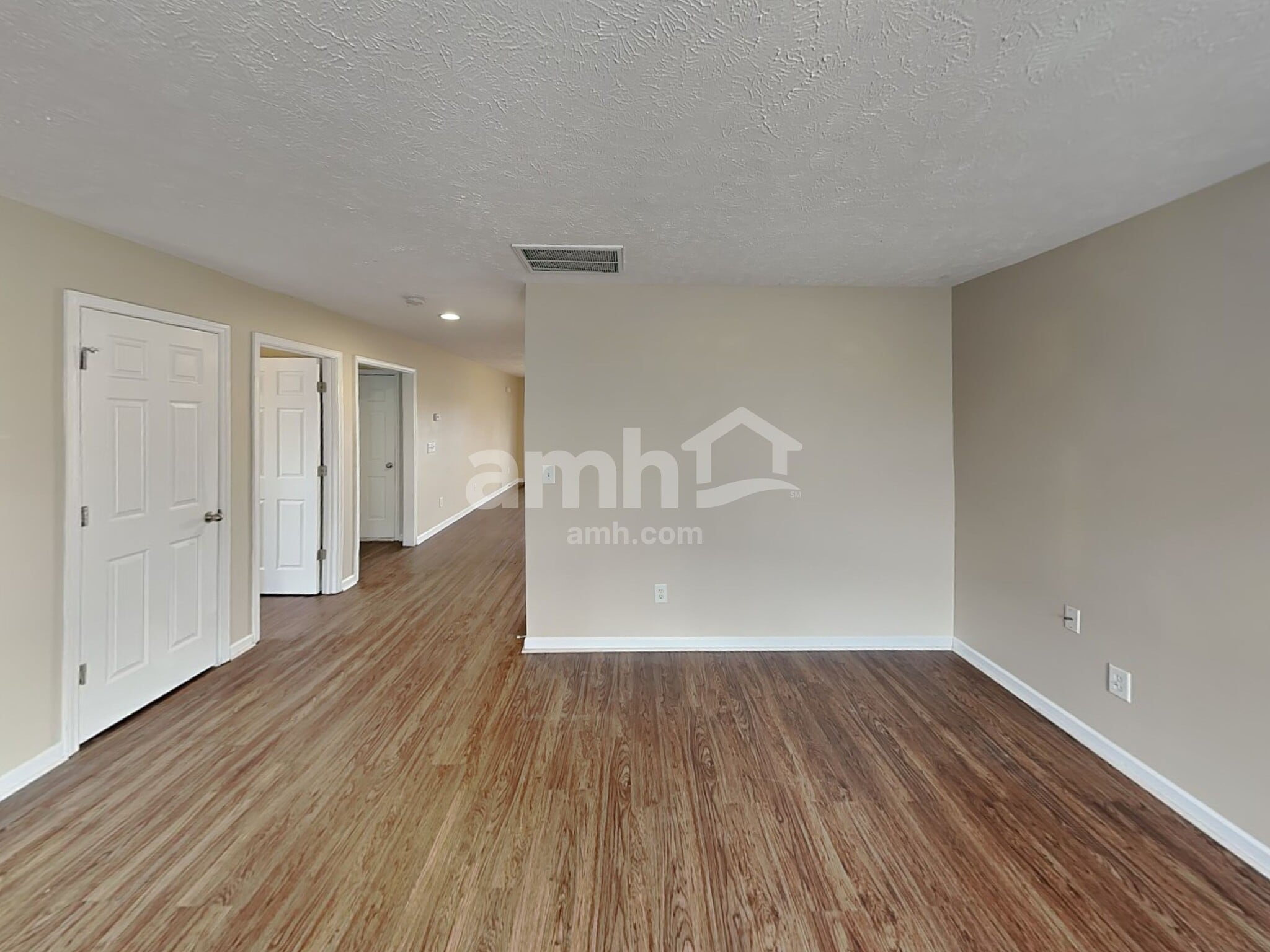 Building Photo - 2008 Red Jacket Ter