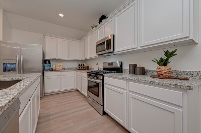 Building Photo - 21119 Bella Coral Dr