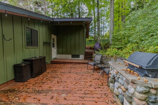 Building Photo - Live Large – Gorgeous Home with 4 Beds, 3 ...