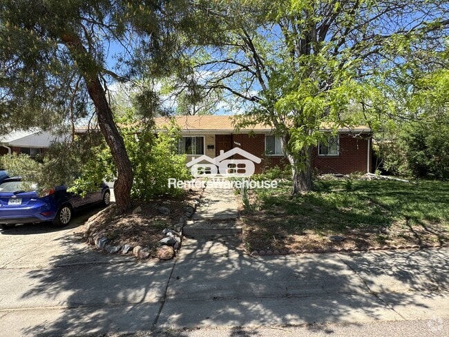 Building Photo - 8281 Solana Dr