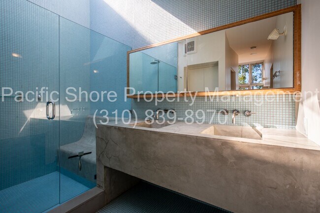 Building Photo - 543 Rose Ave