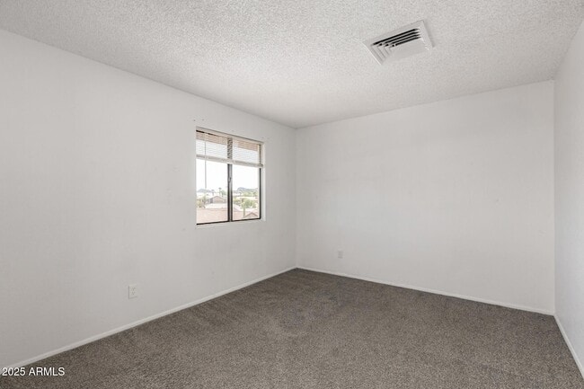 Building Photo - 15604 E Mustang Dr