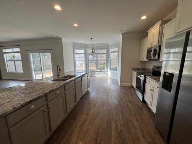 Building Photo - The Creek Of Willowwick