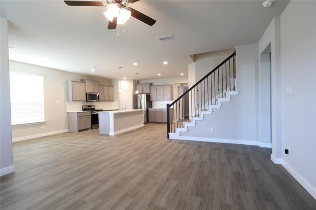 Building Photo - 2513 Gray Dr