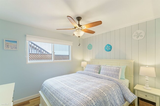 Building Photo - 3 br, 1.5 bath House - 3853 Ocean Spray