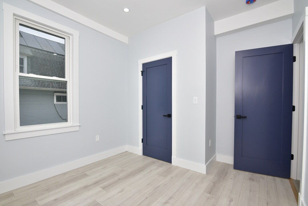 Building Photo - 116 Evans St