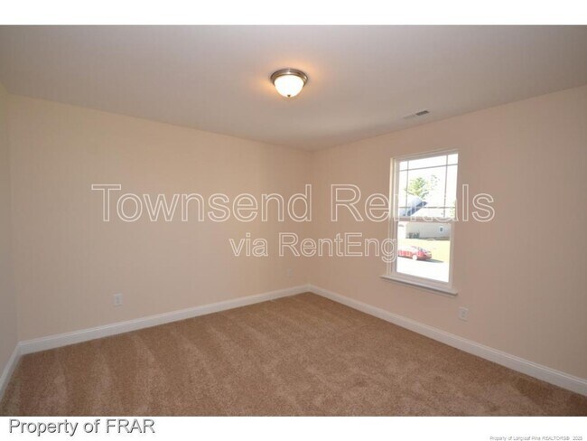 Building Photo - 4411 Low Oak Ct