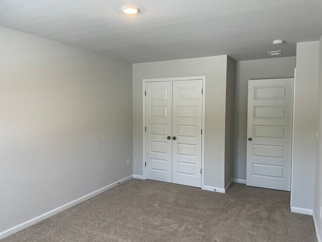 Building Photo - 1157 Windy Grove Ln