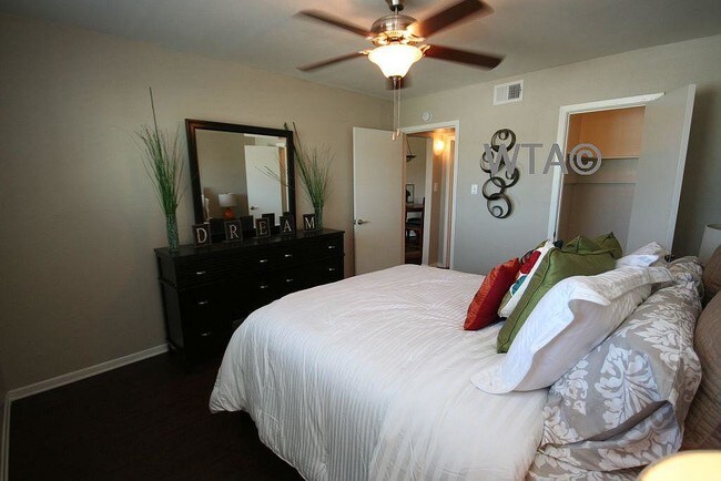 Building Photo - 2 bedroom in Austin TX 78741