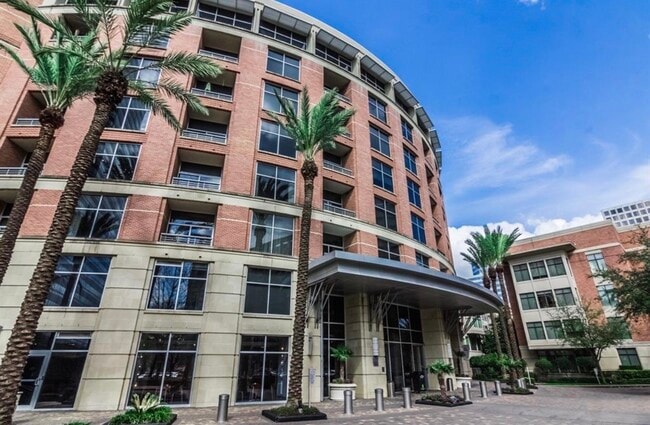 Building Photo - 1901 Post Oak Blvd