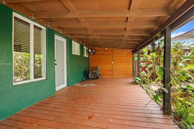 Building Photo - 7245 S Waterway Dr