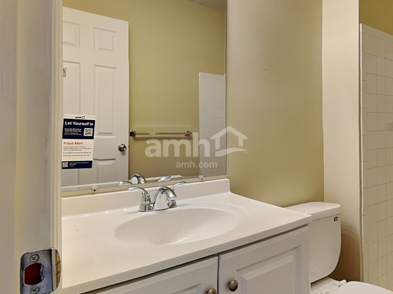Building Photo - 30 Sandpiper Ct