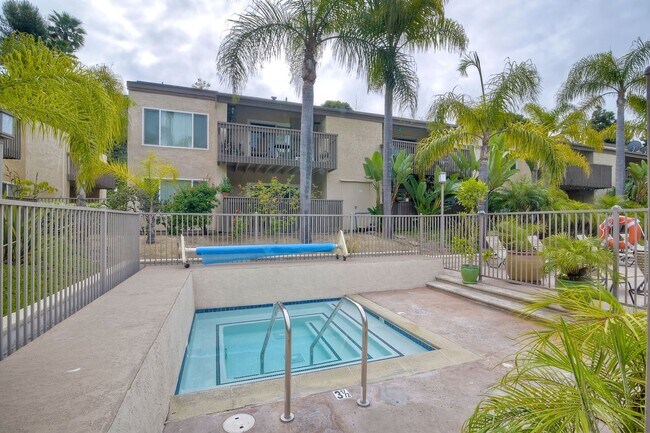 Building Photo - 1 Bedroom, 1 Bathroom Condo in the Villa La Jolla Community