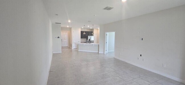 Building Photo - 212 Bergamot Lp