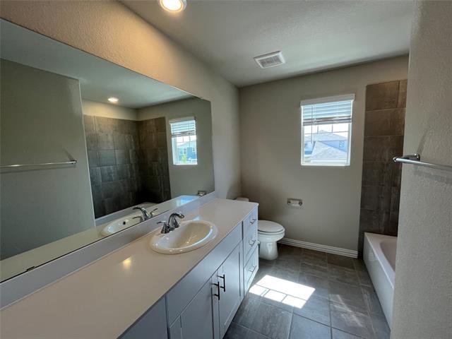 Building Photo - 945 Summer Dr