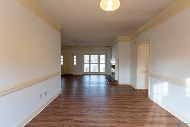 Building Photo - 106 Cranberry Way