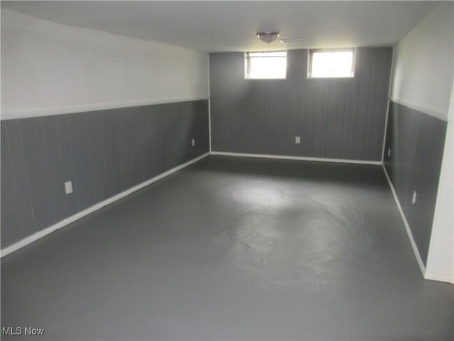 Building Photo - 1329 Craneing Rd