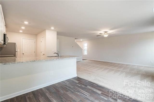 Building Photo - 8023 Derby Wood Ln