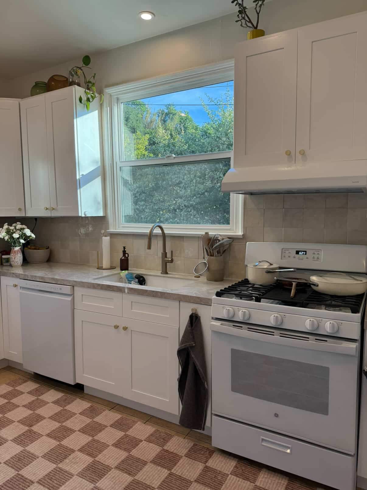 Building Photo - 2154 Echo Park Ave