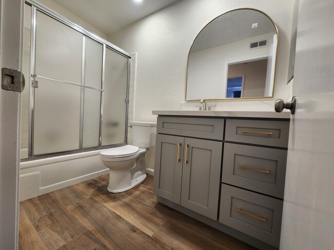 Building Photo - 3 Bonanza Ct