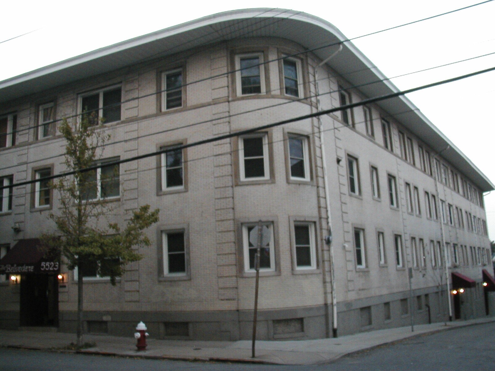 Building Photo - 5523 Ellsworth Ave