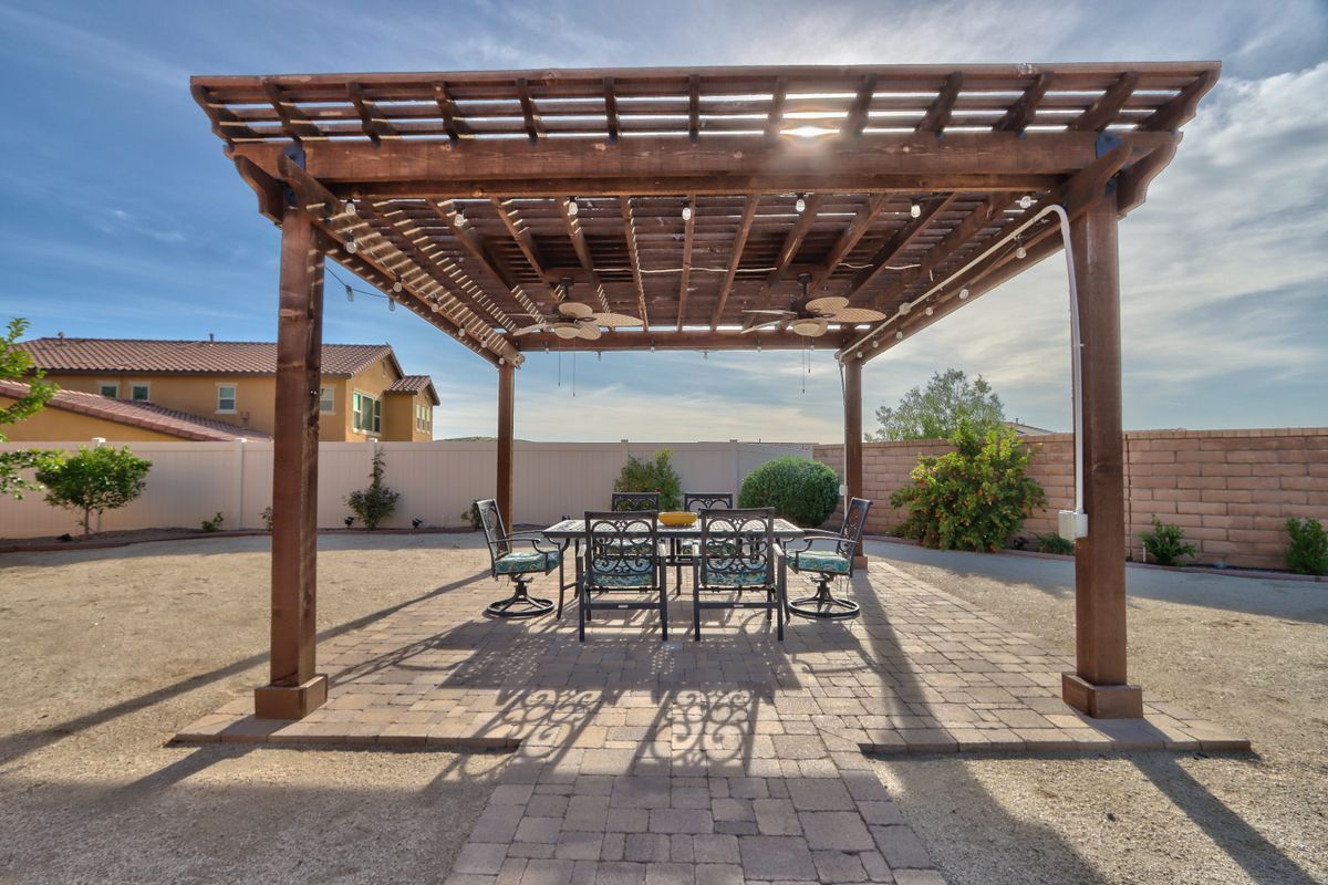 Building Photo - 32640 Cougar Pass Ct