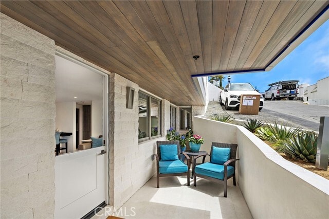 Building Photo - 200 Alta Vista Way