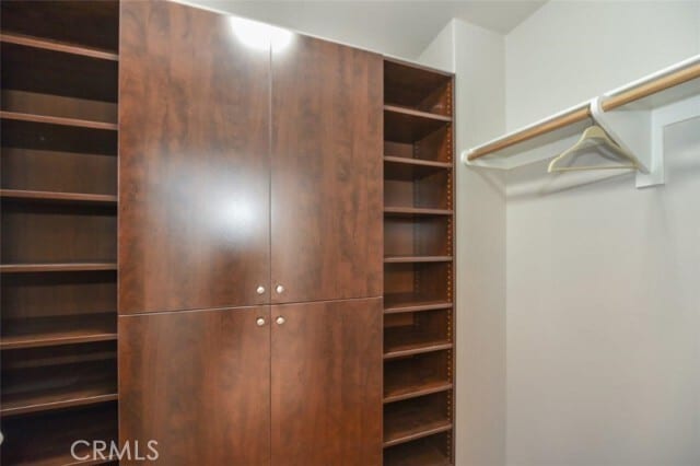 Building Photo - 81 Overbrook