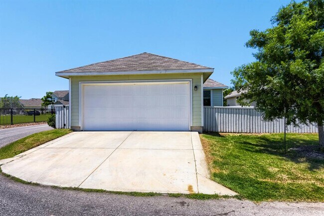 Building Photo - 1310 Goforth Rd
