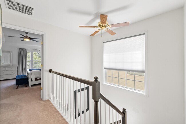 Building Photo - 43122 Shadow Terrace