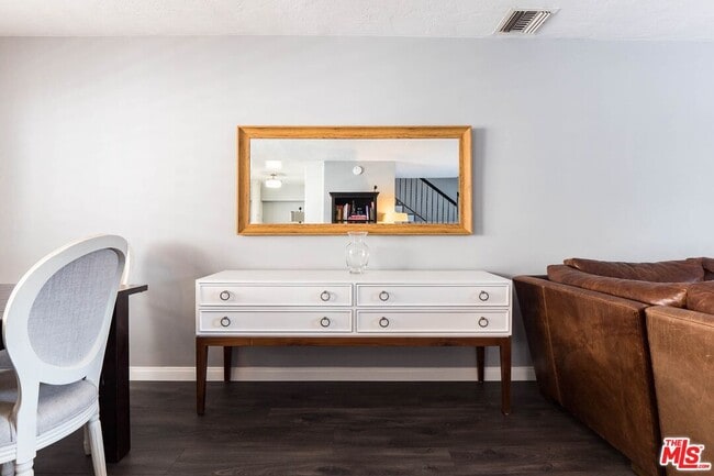 Building Photo - 12119 Rochester Ave