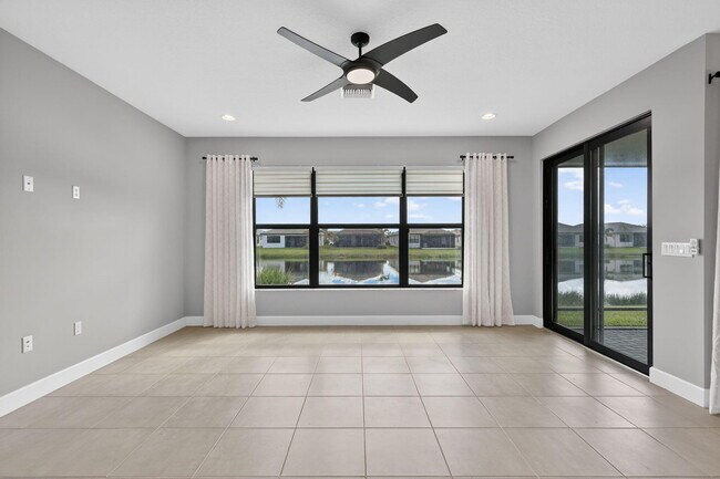 Building Photo - 12719 SW Blue Mangrove Pkwy