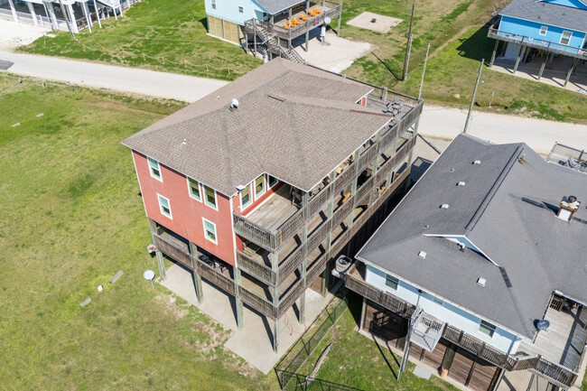 Building Photo - 907 S Cove Dr