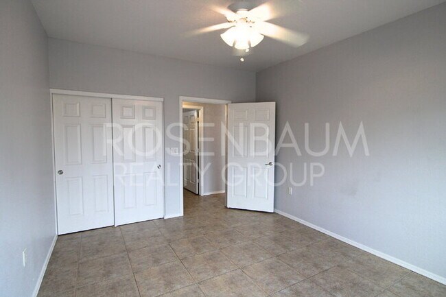 Building Photo - 15237 S Moon Valley Rd