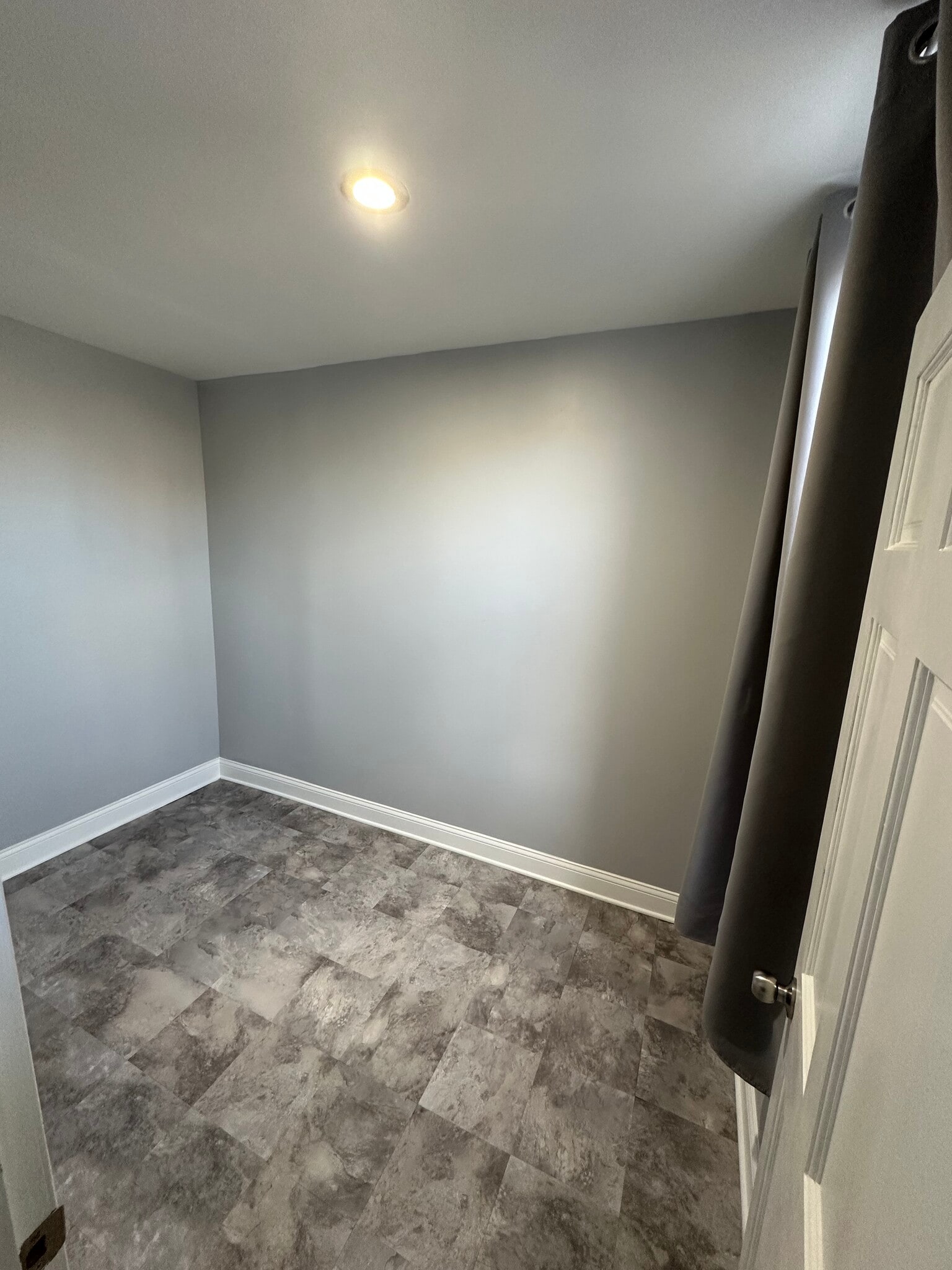 Building Photo - 2712 W 25th St