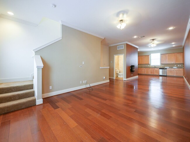 Building Photo - Two Bedroom, 2.5 Bath Gated Condo, blocks ...