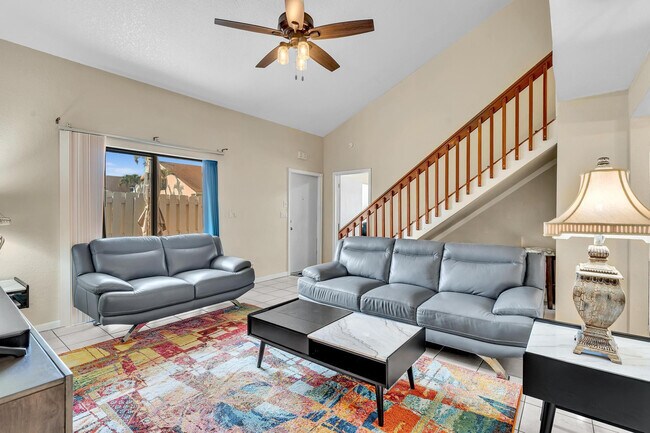 Building Photo - 10240 NW 33rd Pl