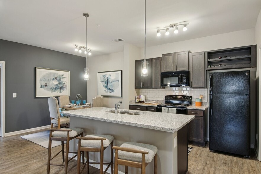 Building Photo - Asheville Exchange