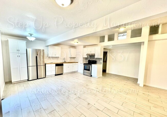 Building Photo - 11240 CA-49