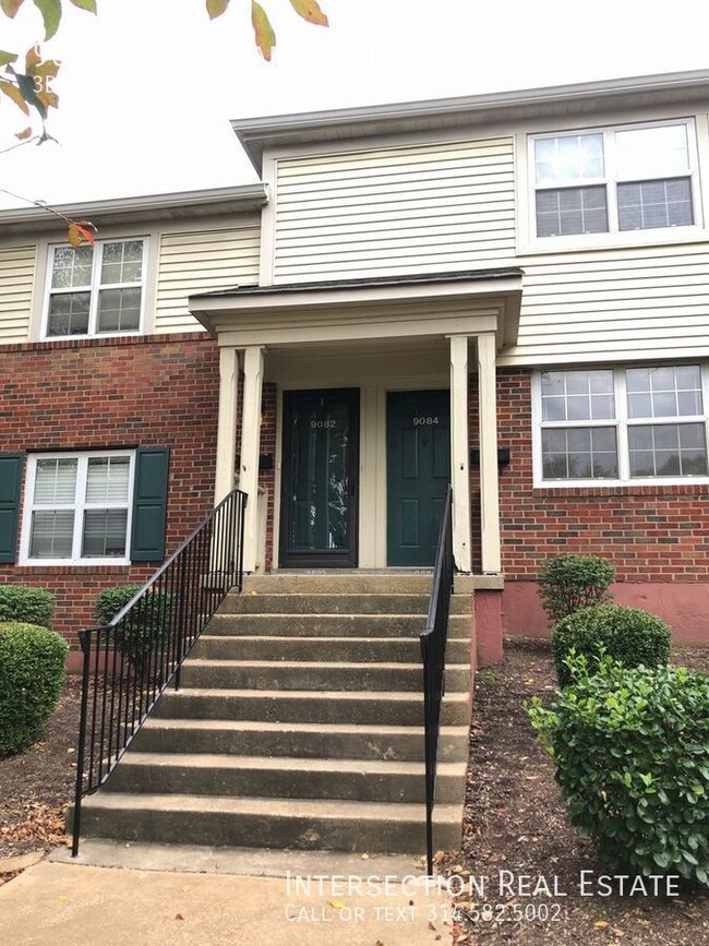 Building Photo - Spacious 3bd/1ba Brentwood Forest Condo