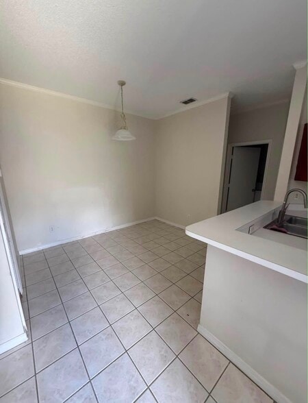 Building Photo - 13294 Summerton Dr