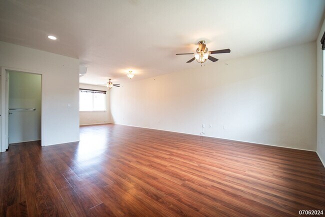 Building Photo - 3 BD/2.5 BA Townhome in Awakea at Mehana in Kapolei