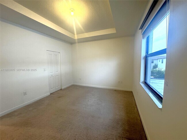 Building Photo - 12945 SW 232nd Ln