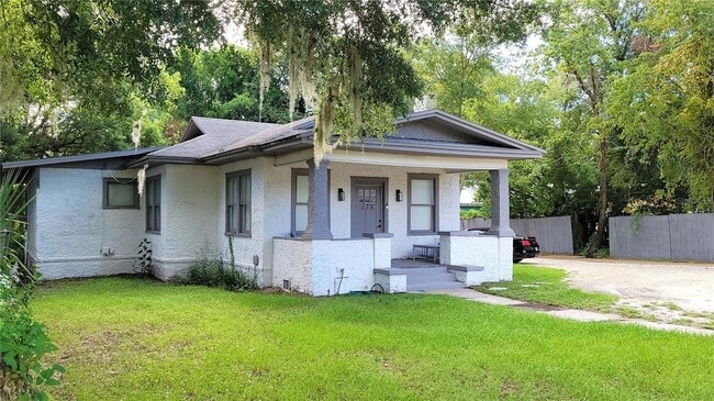 Primary Photo - 135 S Stone St