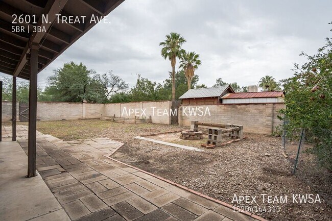 Building Photo - 2601 N Treat Ave