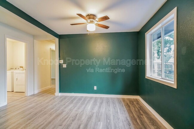 Building Photo - 4906 SE 108th Ave